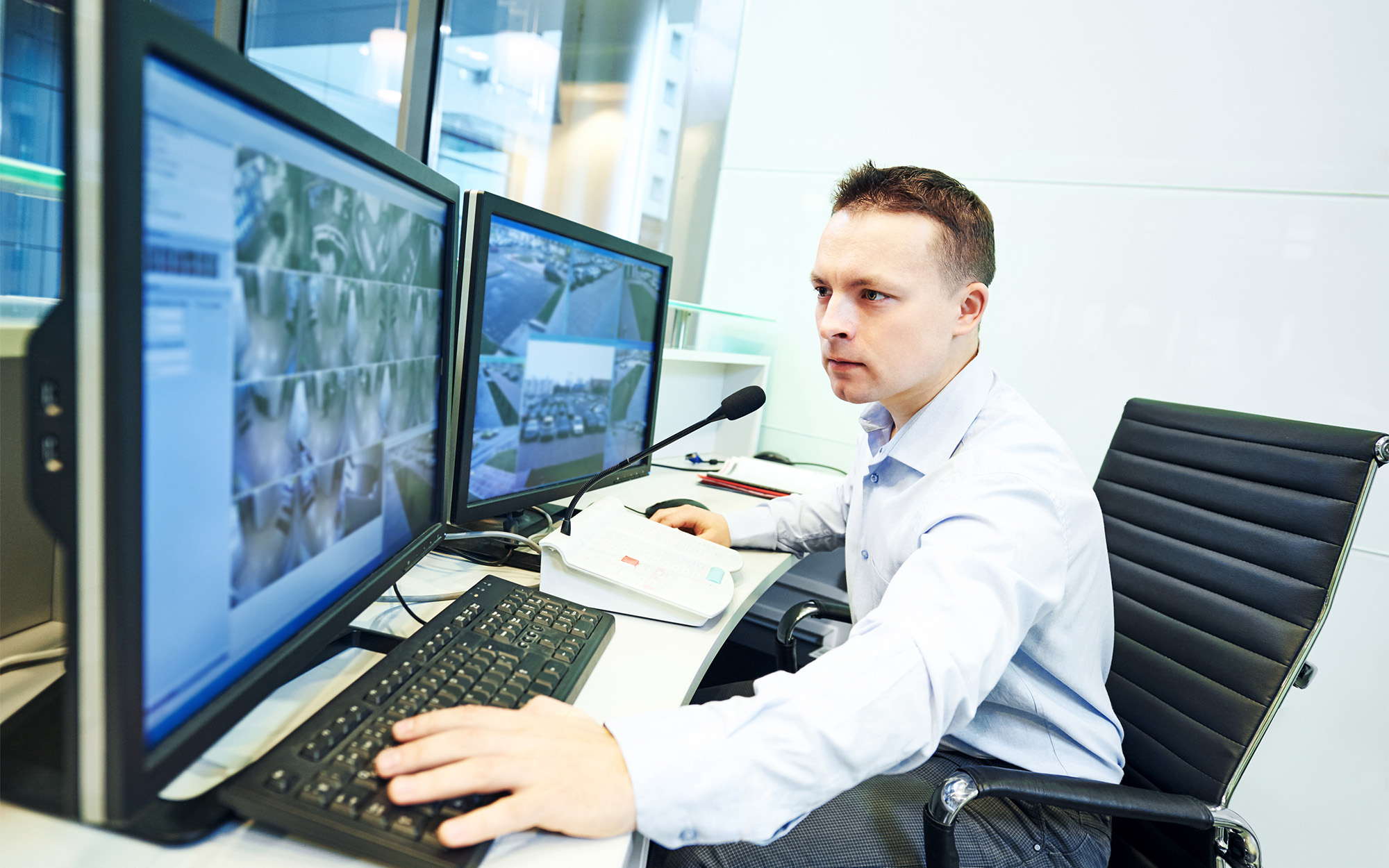 Real-Time Video Monitoring With AI & Live Guards
